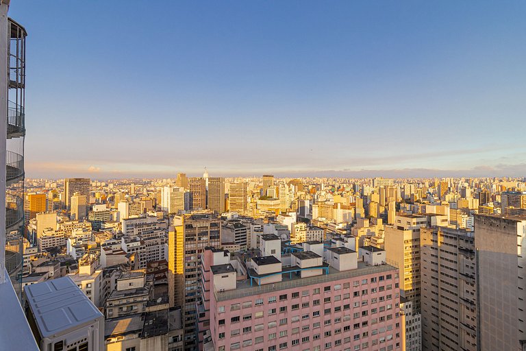 Copan 30th floor | 200mbps | Air conditioning