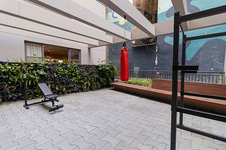 Authorial studio in República + rooftop pool