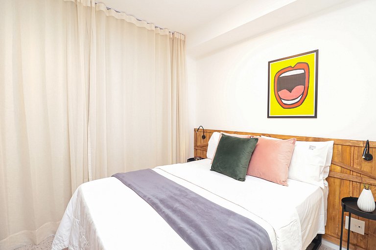 Prox. AV. Paulista e Sirio Libanes | piscina | AC