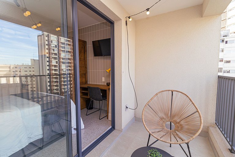 Prox. AV. Paulista e Sirio Libanes | piscina | AC