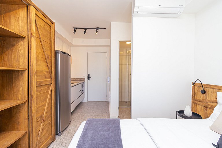 Prox. AV. Paulista e Sirio Libanes | piscina | AC