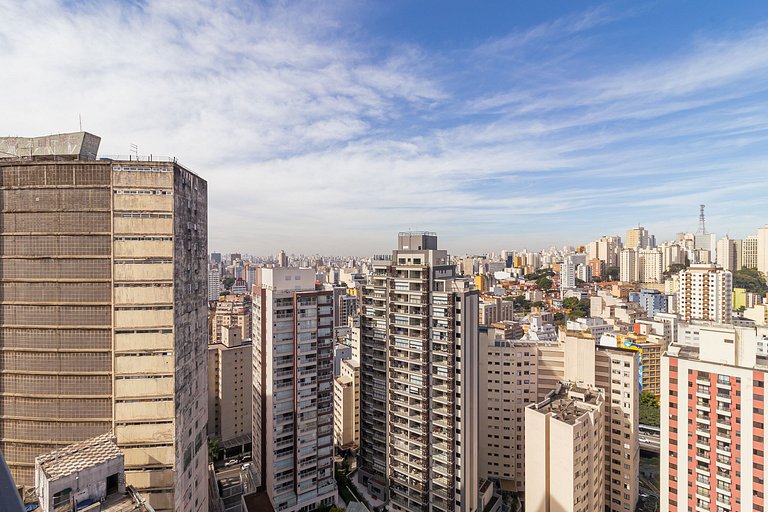 Prox. AV. Paulista e Sirio Libanes | piscina | AC