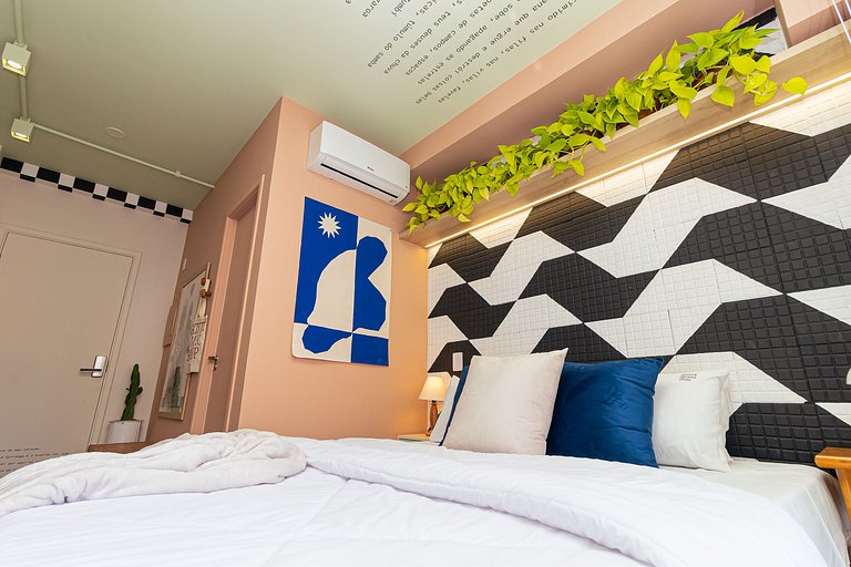 Authorial studio in República + rooftop pool