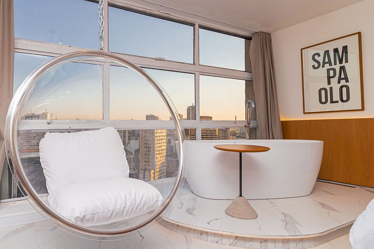 Estudio con Bañera de Cromoterapia y Vista | SP