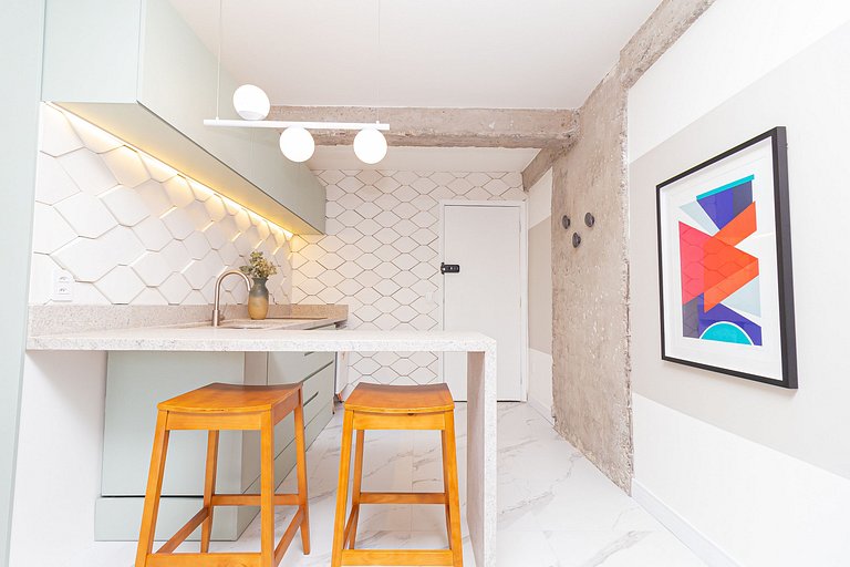 Estudio con Bañera de Cromoterapia y Vista | SP