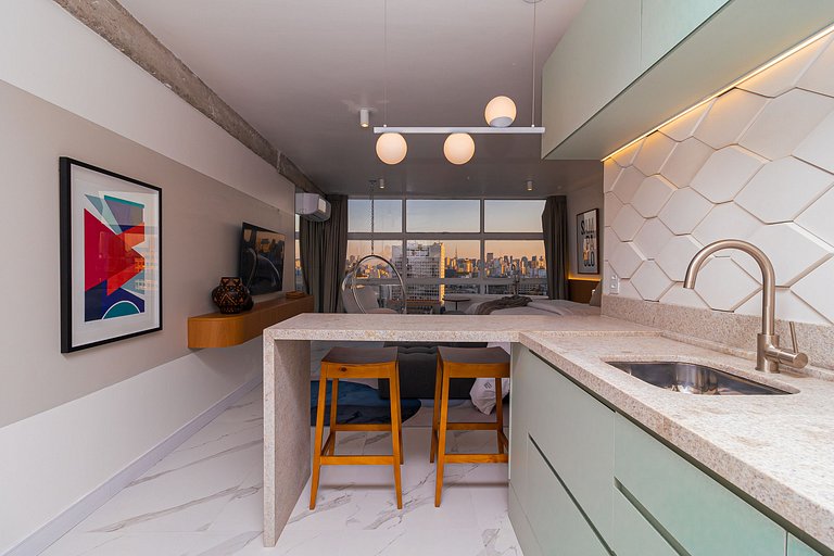 Bathtub with a view | AC | 32nd floor
