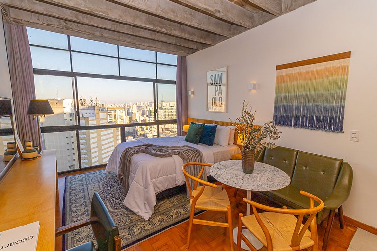Decorated studio overlooking SP @ Ed. Copan