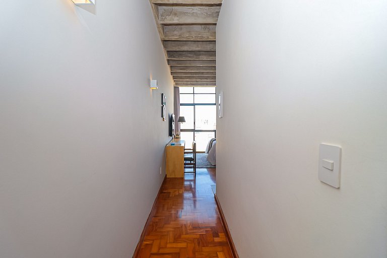Decorated studio overlooking SP @ Ed. Copan