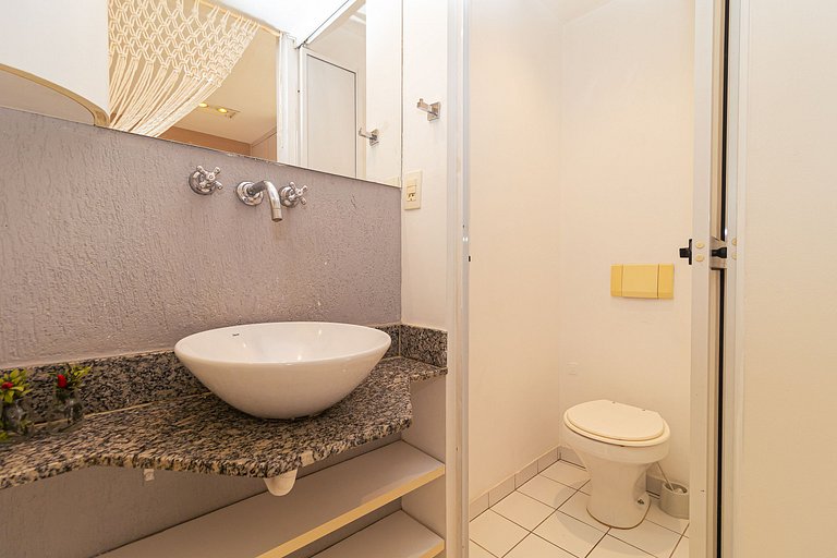 Studio with view close to Paulista Ave