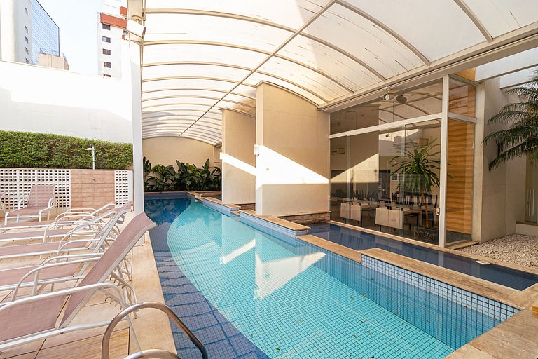 Studio w/ Balcony Steps from Paulista