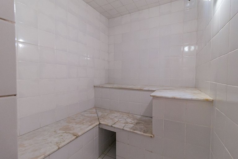 Apt close to Paulista Av. w/pool, gym on 5th Floor