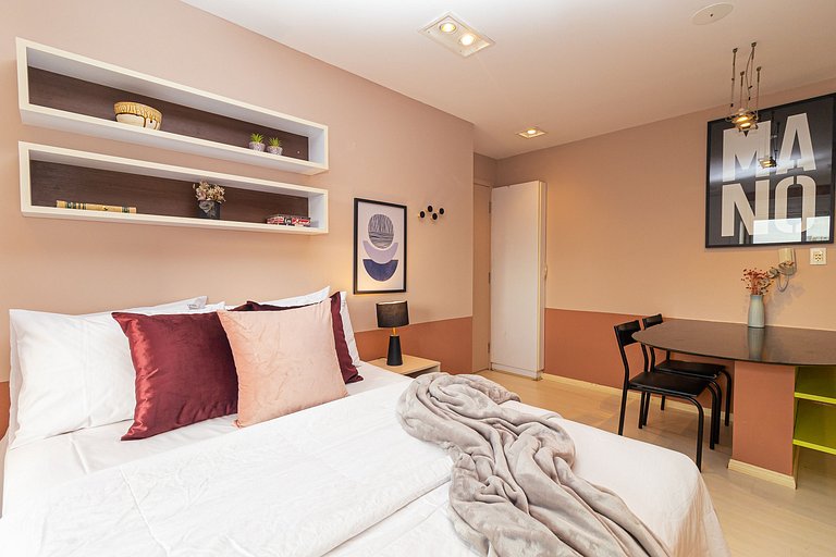 Studio with view close to Paulista Ave