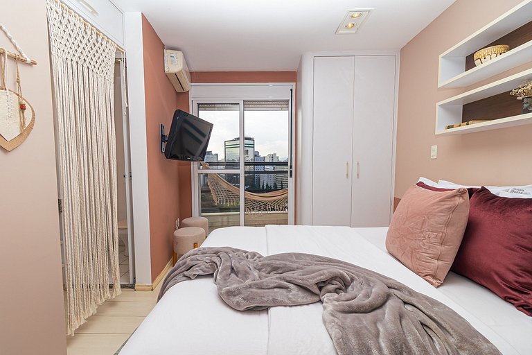 Studio with view close to Paulista Ave