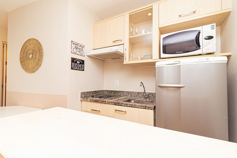 Apt close to Paulista Av. w/pool, gym on 5th Floor