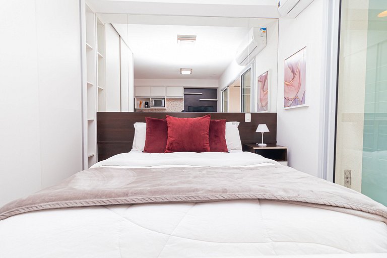 STUDIO W/ AWESOME VIEW CLOSE TO AV. PAULISTA