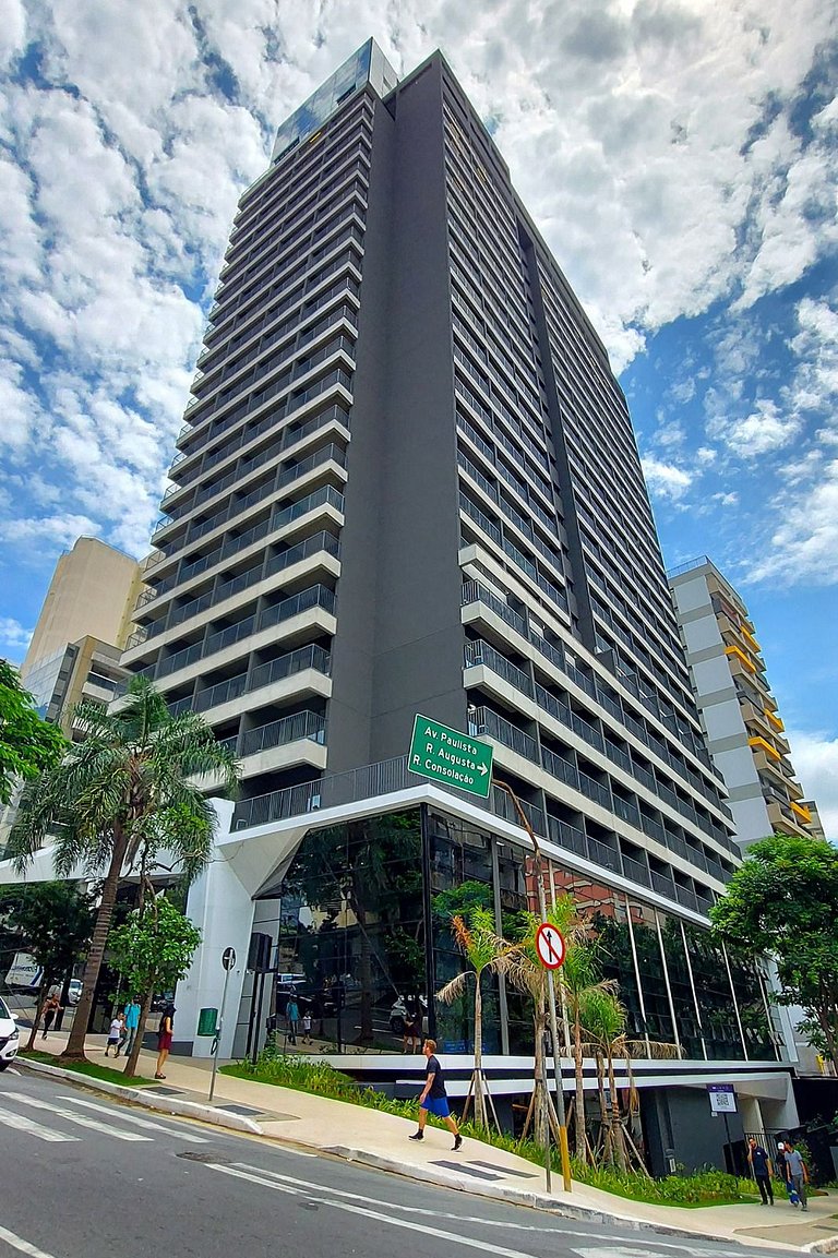 Próximo Av. Paulista e Sírio Libanês | Varanda