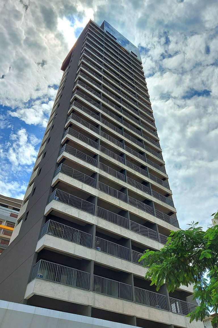 Próximo Av. Paulista e Sírio Libanês | Varanda