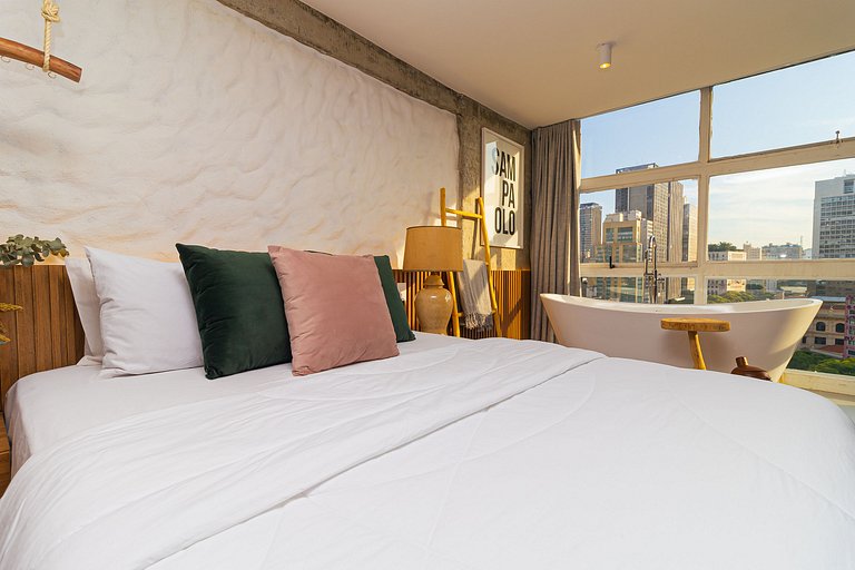 Bathtub with a view | 17th floor | Mirante do Vale