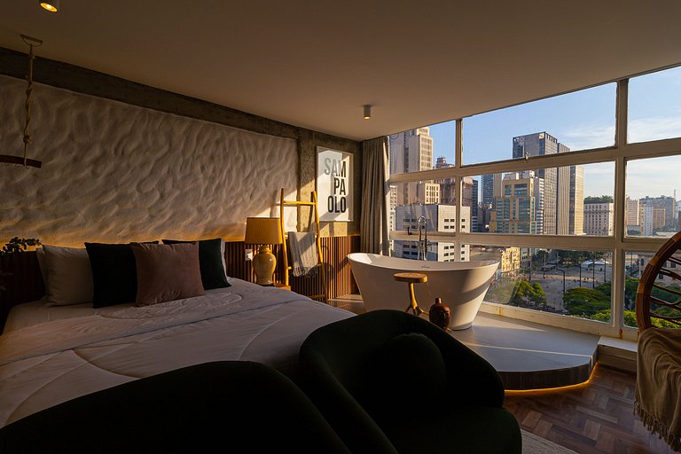 Bathtub with a view | 17th floor | Mirante do Vale