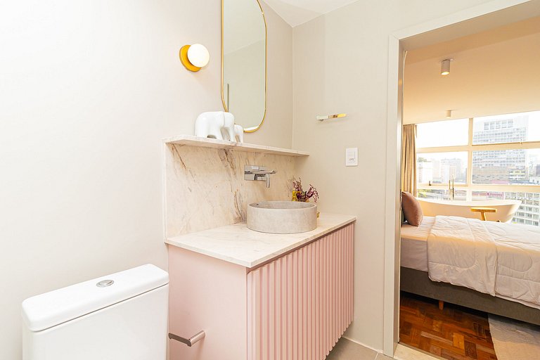 Bathtub with a view | 17th floor | Mirante do Vale