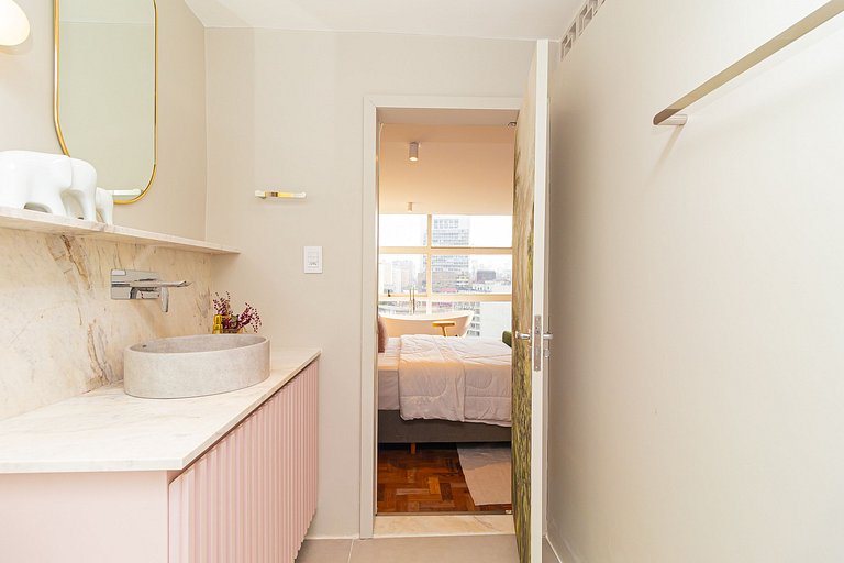 Bathtub with a view | 17th floor | Mirante do Vale