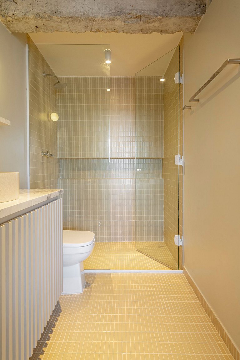 Selva SampaSky: bathtub and view on the 24th floor