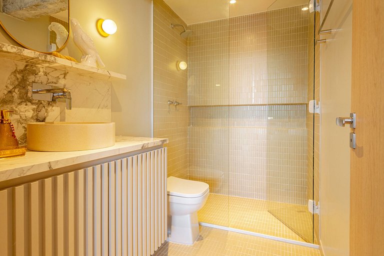 Selva SampaSky: bathtub and view on the 24th floor