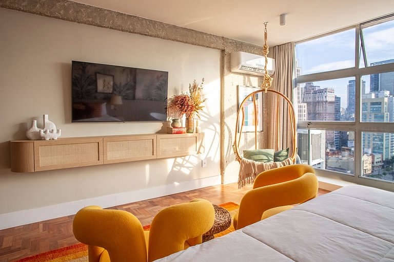 Selva SampaSky: bathtub and view on the 24th floor