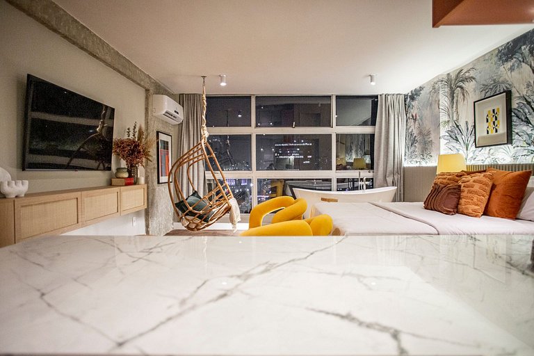 Selva SampaSky: bathtub and view on the 24th floor