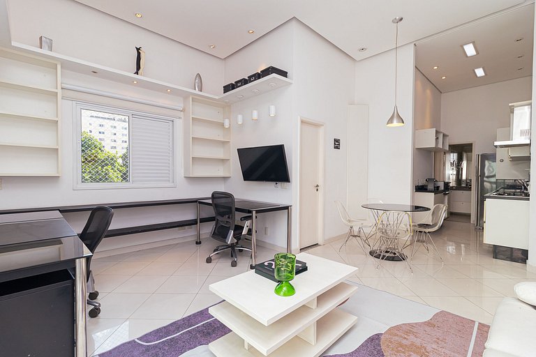 Apartamento 2 quartos em Pinheiros com garagem e AC
