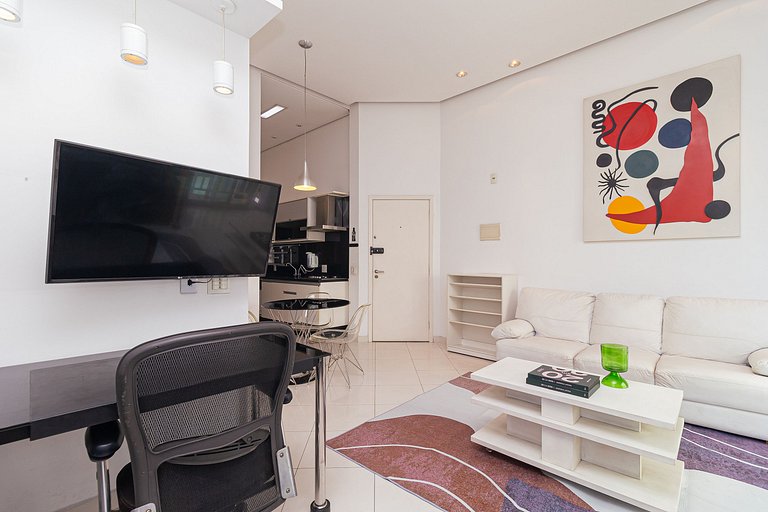 Apartamento 2 quartos em Pinheiros com garagem e AC