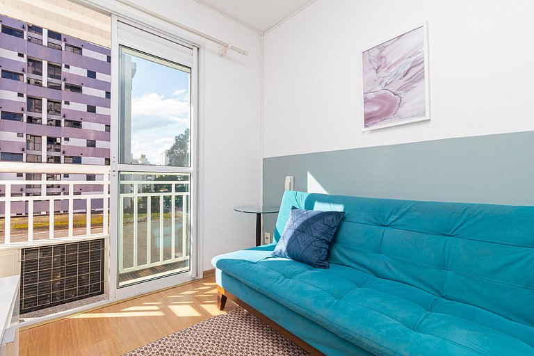 Apartamento na Benedito Calixto com garagem e AC