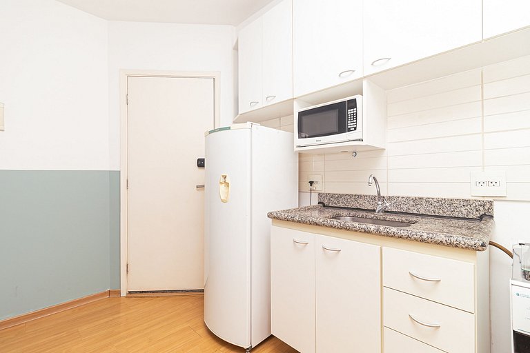 Apartment in Benedito Calixto with garage and AC