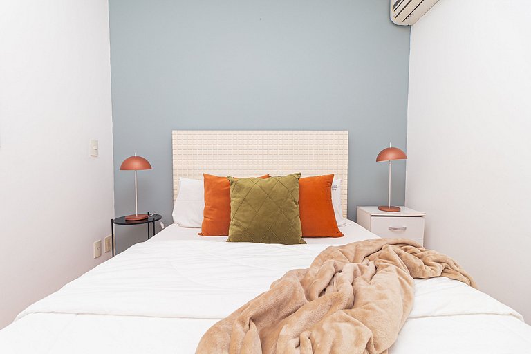 Apartment in Benedito Calixto with garage and AC