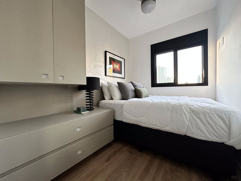 Platinum gray: 2 bedrooms, beautiful view