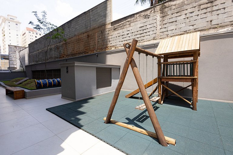 Ap com 2 suítes e garagem no miolo dos Jardins
