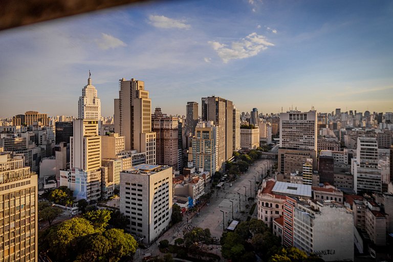 Mirante Arcos: banheira e vista no 37º andar