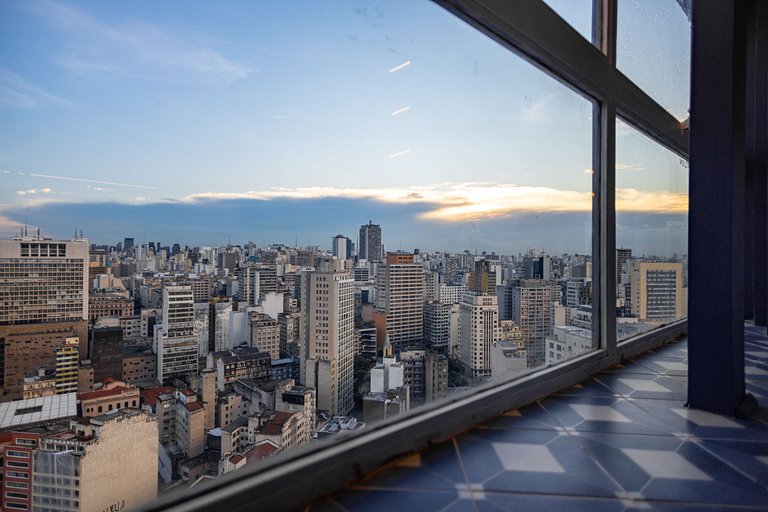 Mirante Arcos: Vista com banheira do 37º andar