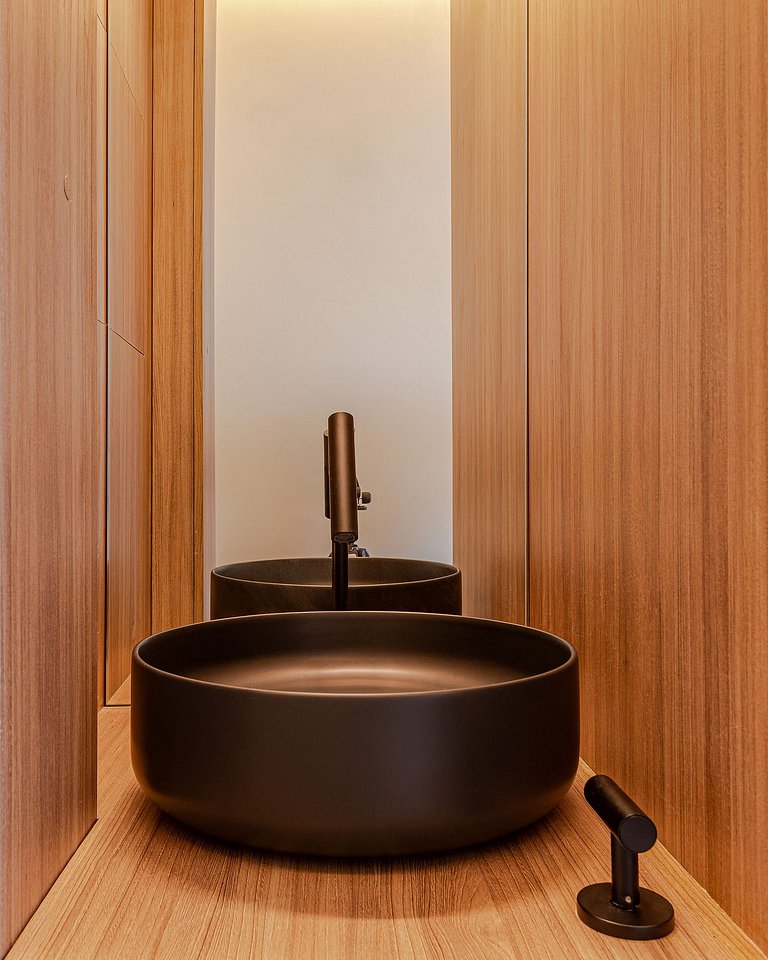 Oasis Copan: bath with a view and history!