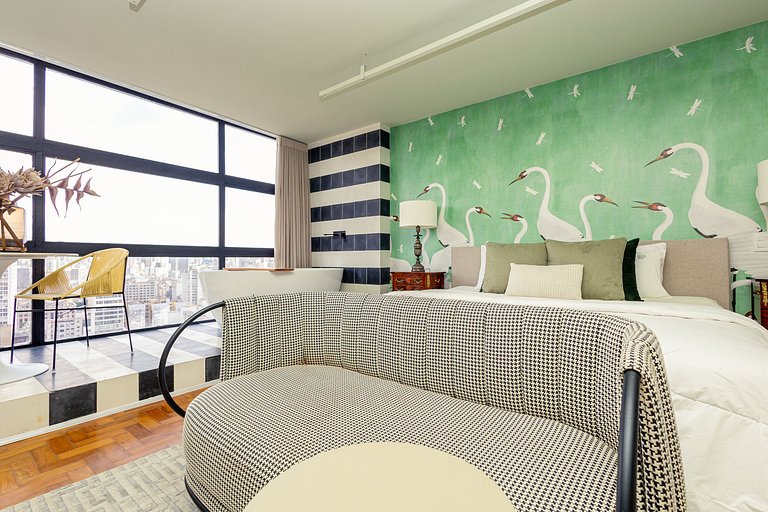 Swan SampaSky: View with bathtub from the 37th