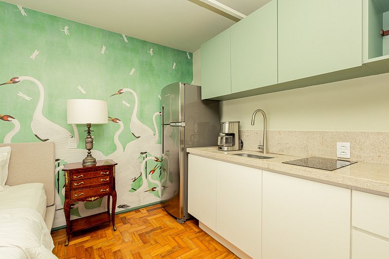 Swan SampaSky: View with bathtub from the 37th
