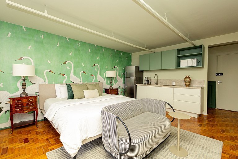 Swan SampaSky: View with bathtub from the 37th