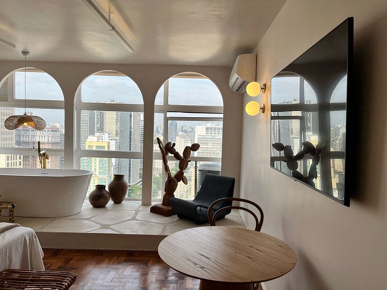 Jeri Sampa Spa: view from the 37th floor