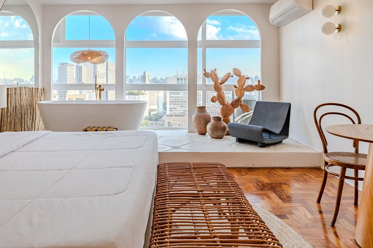 Estudio Estilo Playa con Bañera y Vista | Centro SP
