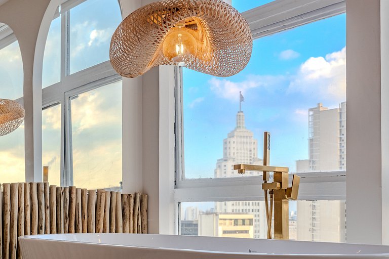 Estudio Estilo Playa con Bañera y Vista | Centro SP