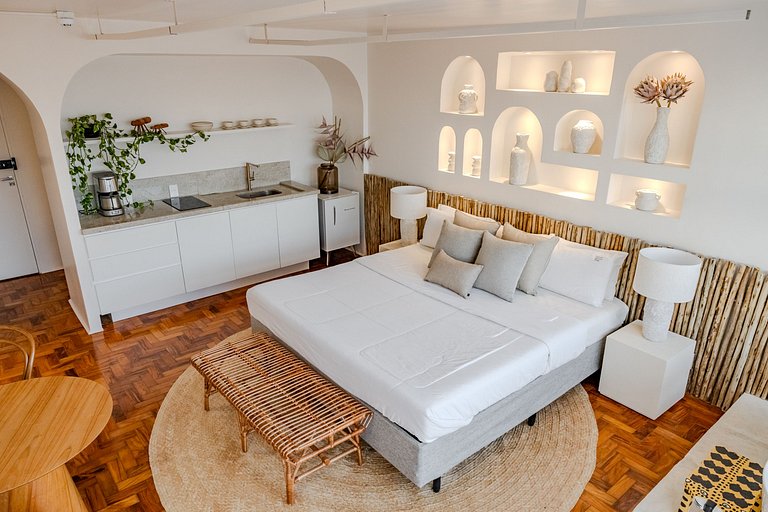Estudio Estilo Playa con Bañera y Vista | Centro SP