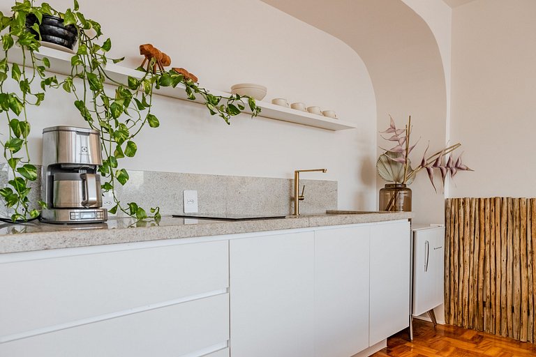 Estudio Estilo Playa con Bañera y Vista | Centro SP