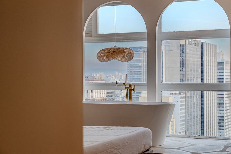 Estudio Estilo Playa con Bañera y Vista | Centro SP