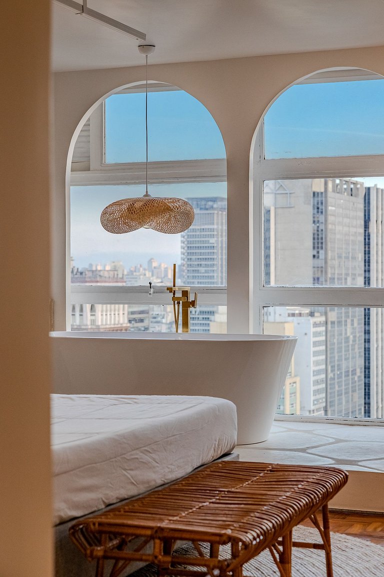 Estudio Estilo Playa con Bañera y Vista | Centro SP