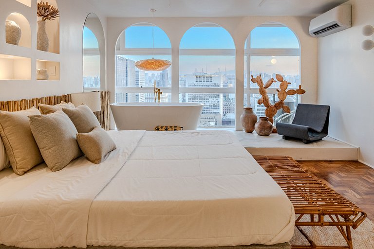 Estudio Estilo Playa con Bañera y Vista | Centro SP